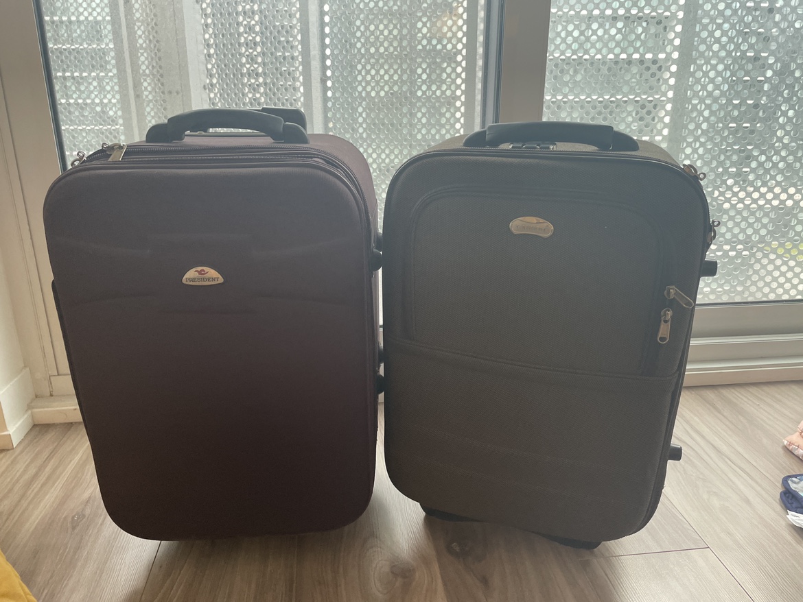 Carry on luggage bags