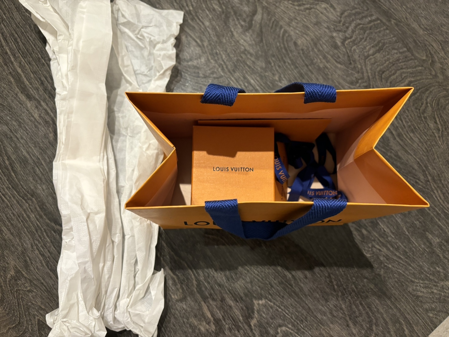 LV authentic Fine Jewelry Box Set image indicator(7)