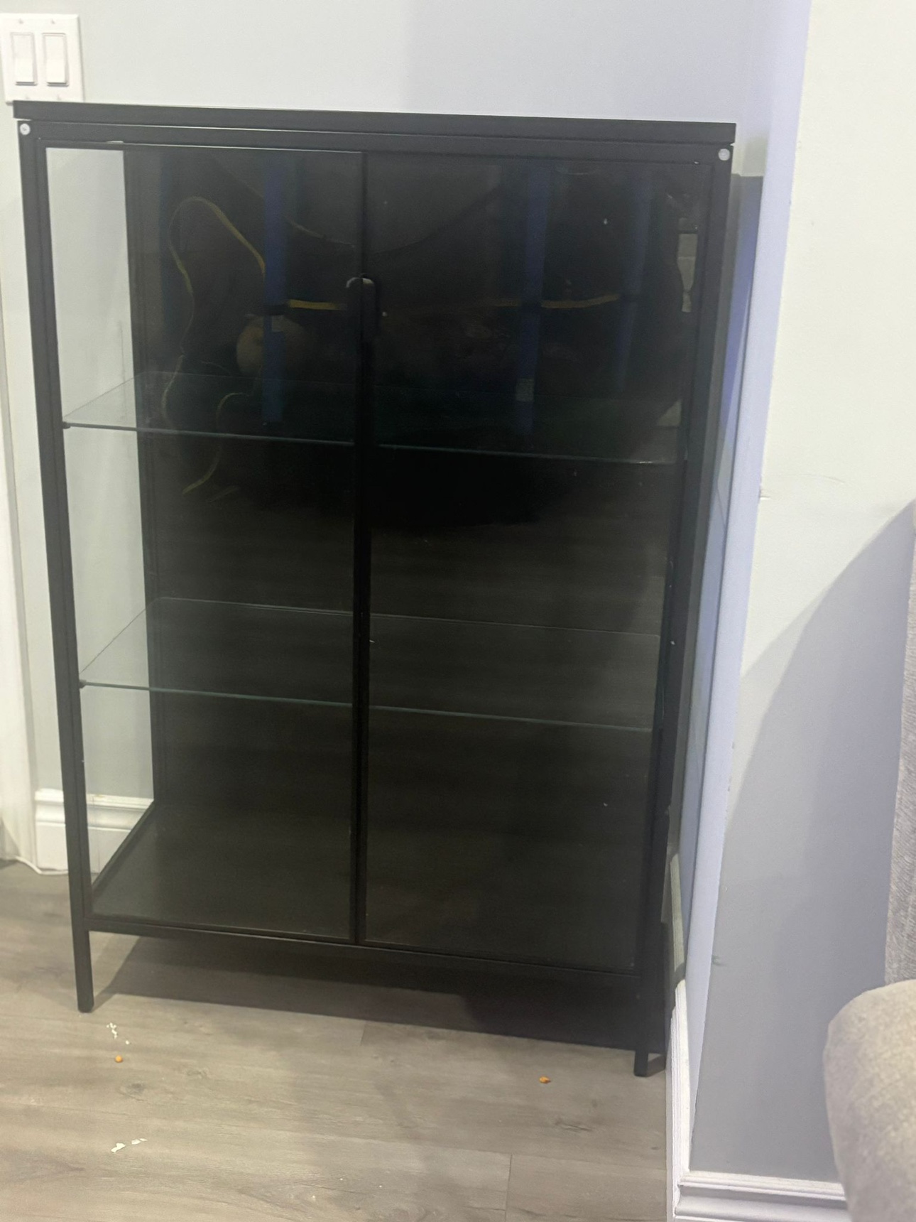 Glass-door cabinet - photo 2