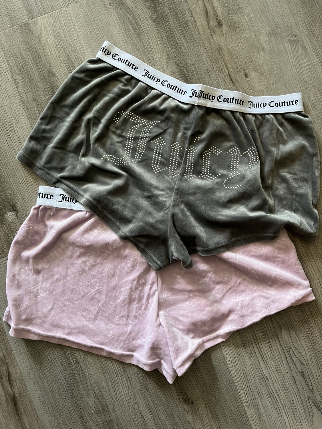 Juicy velour shorts (2 pairs) - photo 2