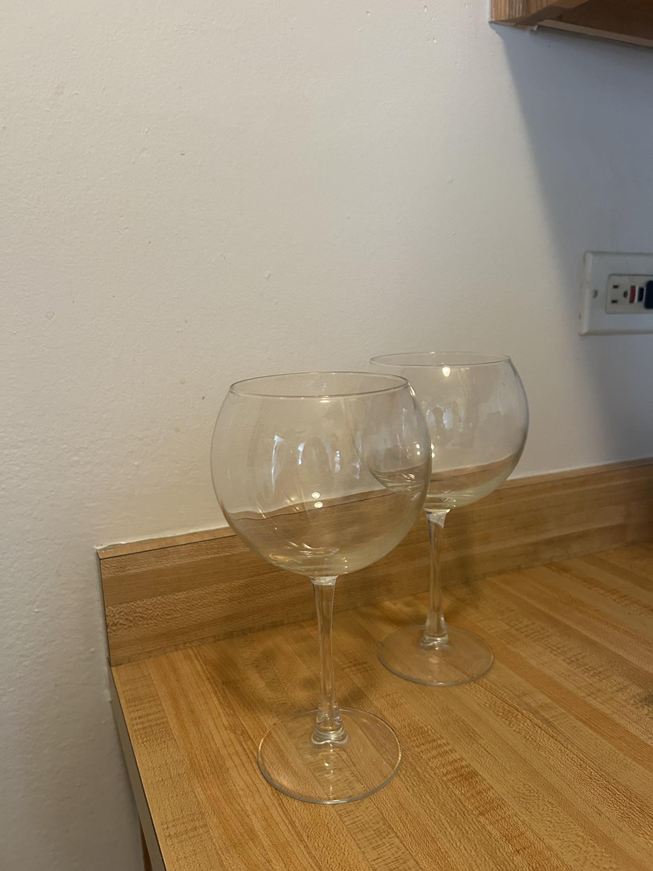 Bubble Wine Glasses - photo 2