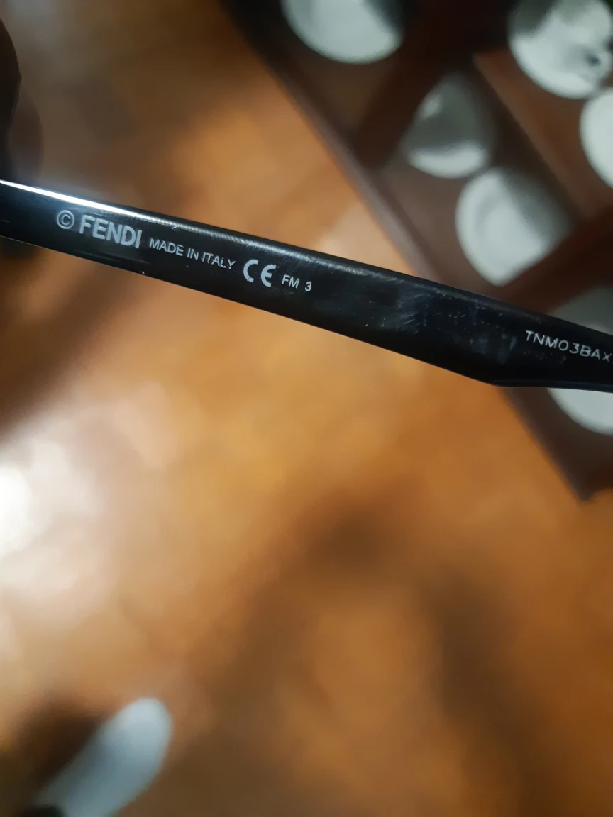 AUTHENTIC FENDI SUNGLASSES FOR WOMEN $45 - photo 3