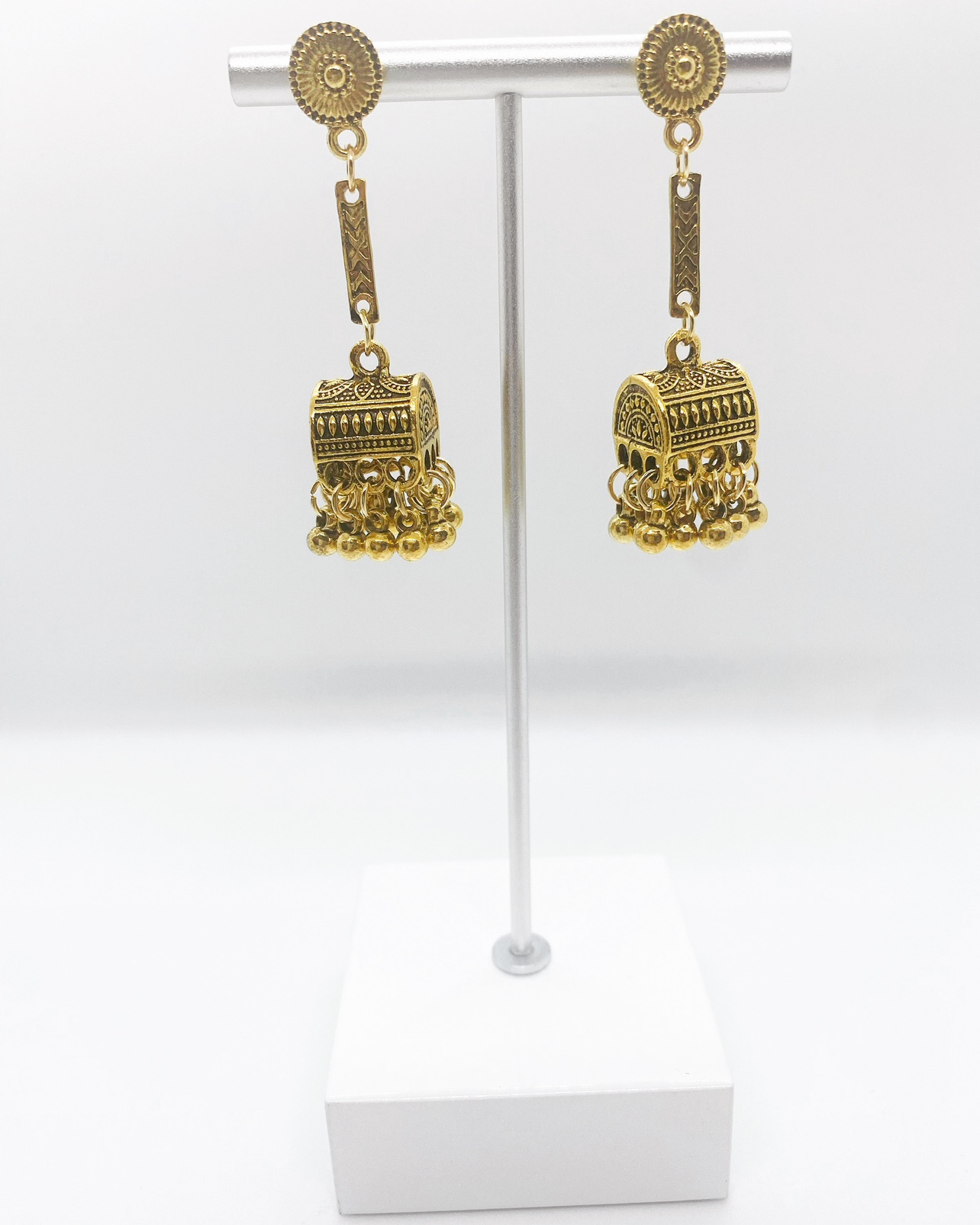 Jhumka Style Fashion Statement Earrings image indicator(7)