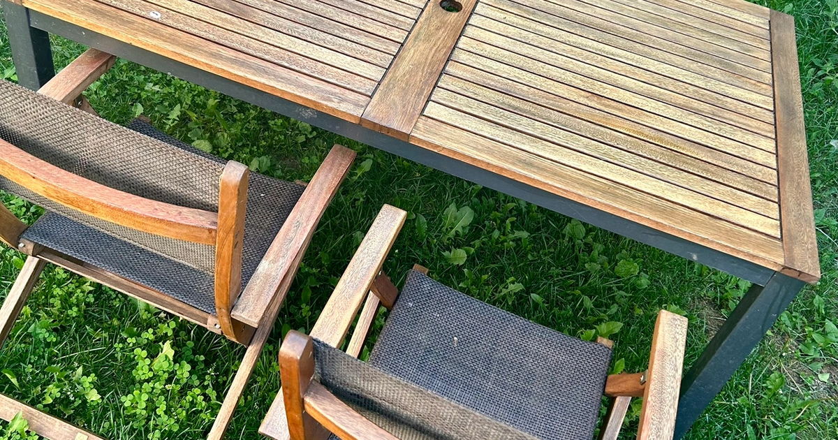 Danish maker Scancom teak patio set | Karrot