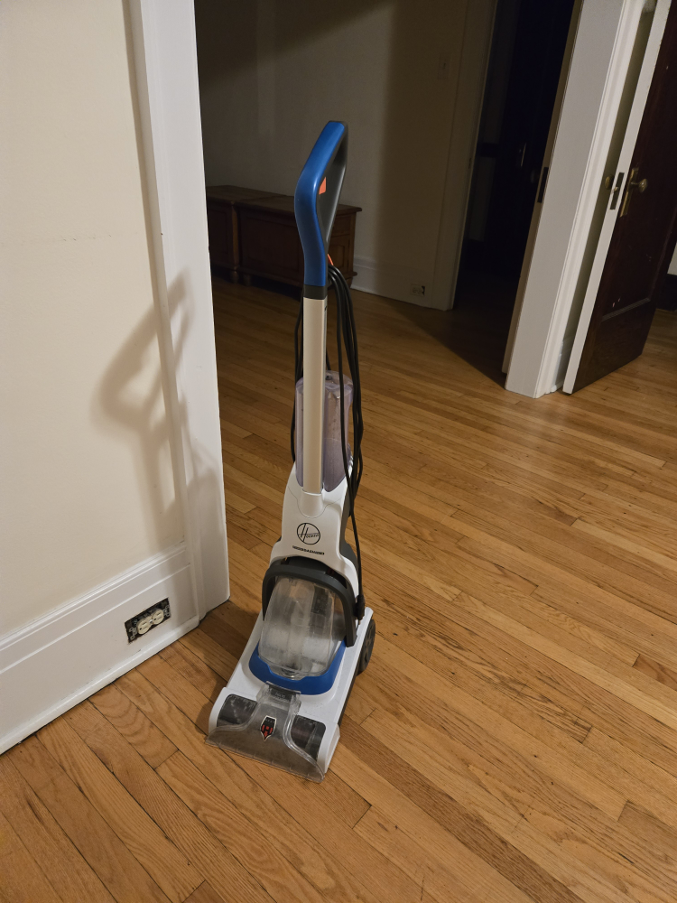 Hoover pet carpet cleaner - photo 2