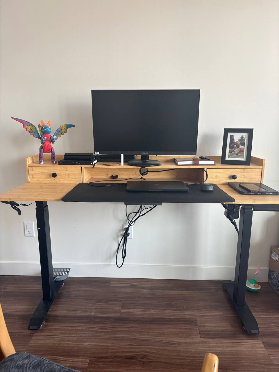 Desk thumbnail