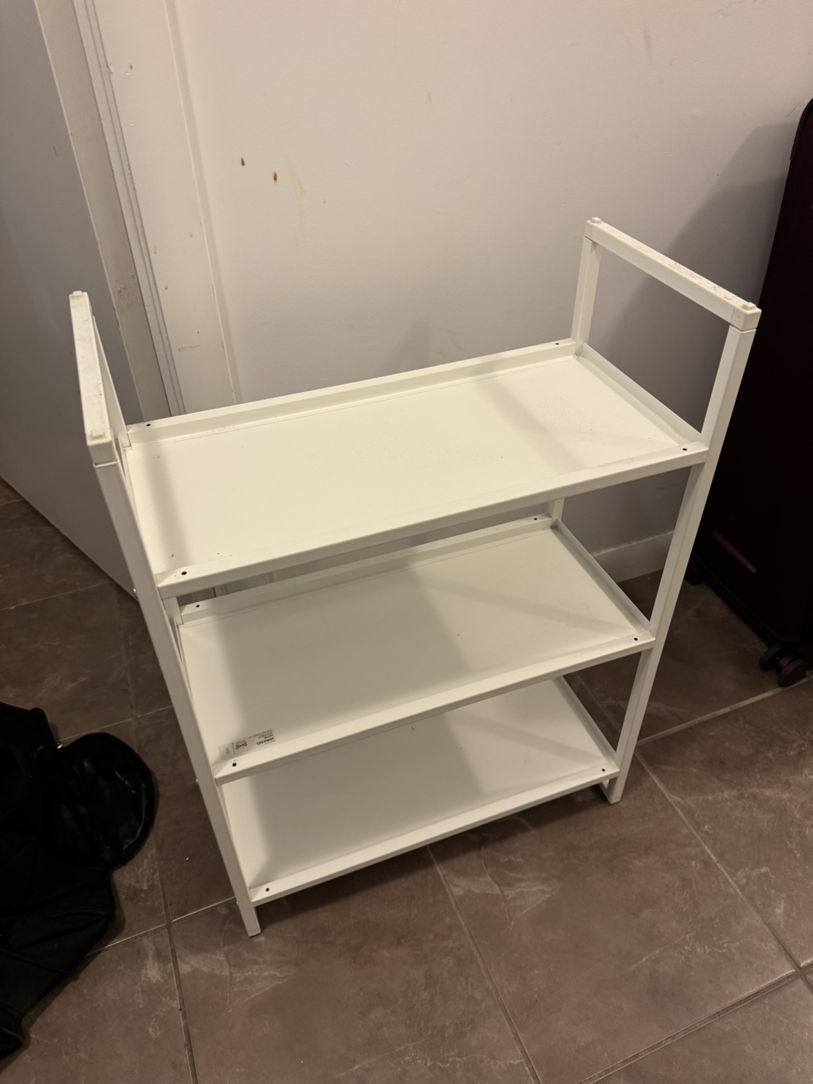 Shoe shelf