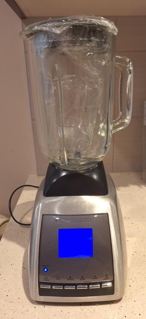 Black & Decker blender.