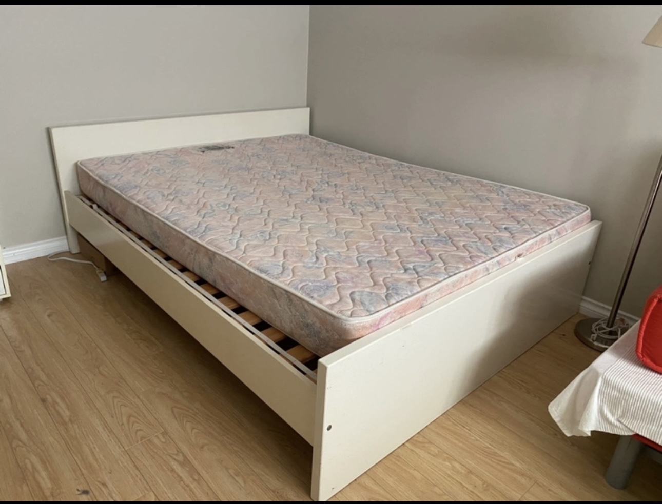 Free Queen Size Matress
