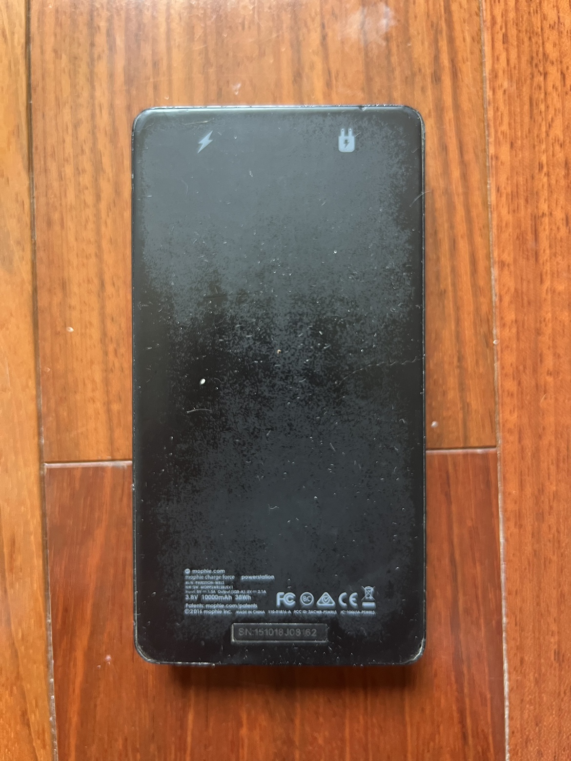 10,000mAH Mophie Charge Force Wireless Battery Bank image indicator(3)