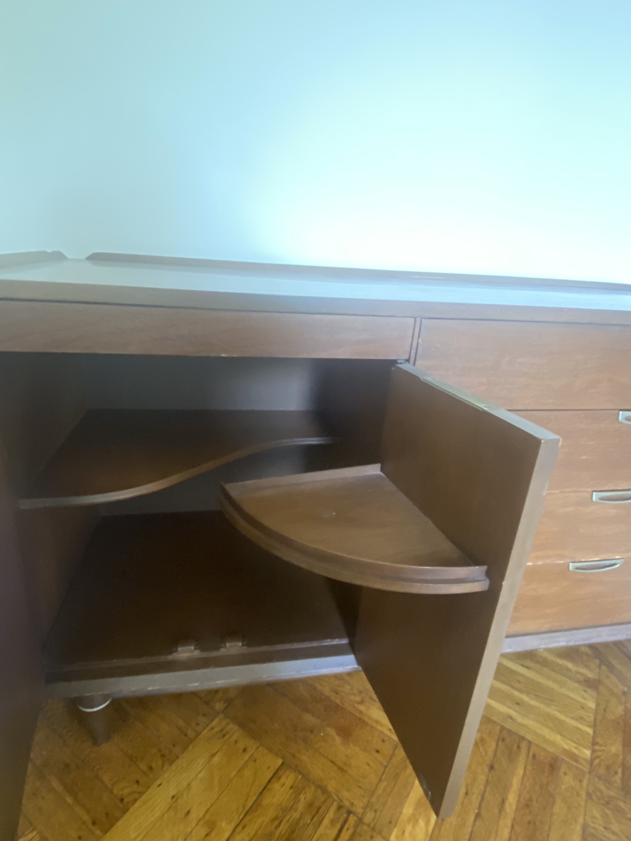 Mid-Century Dresser Needs Love - photo 2