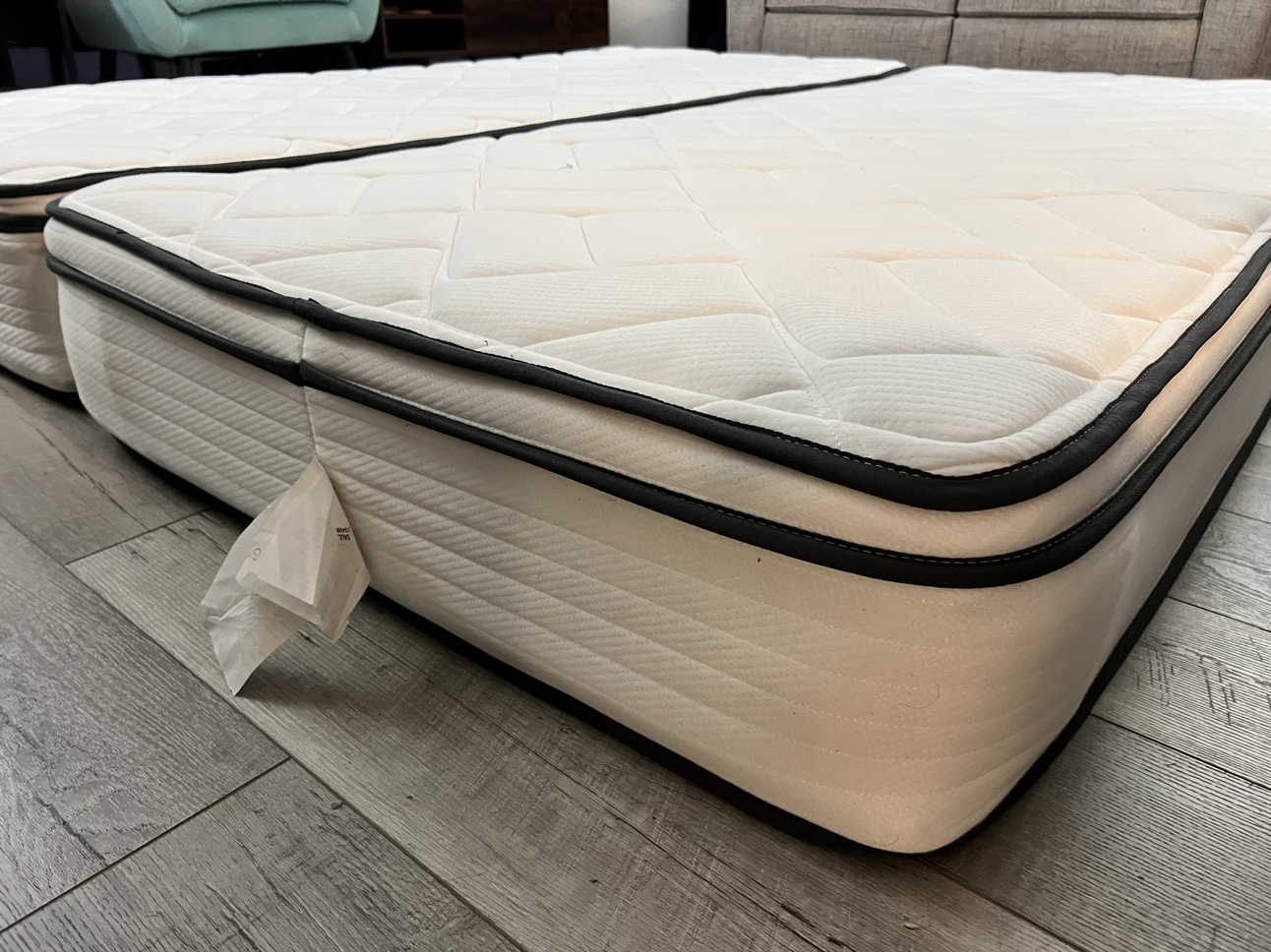 Linenspa Hybrid 10” mattresses (2 Twin XL) - photo 2