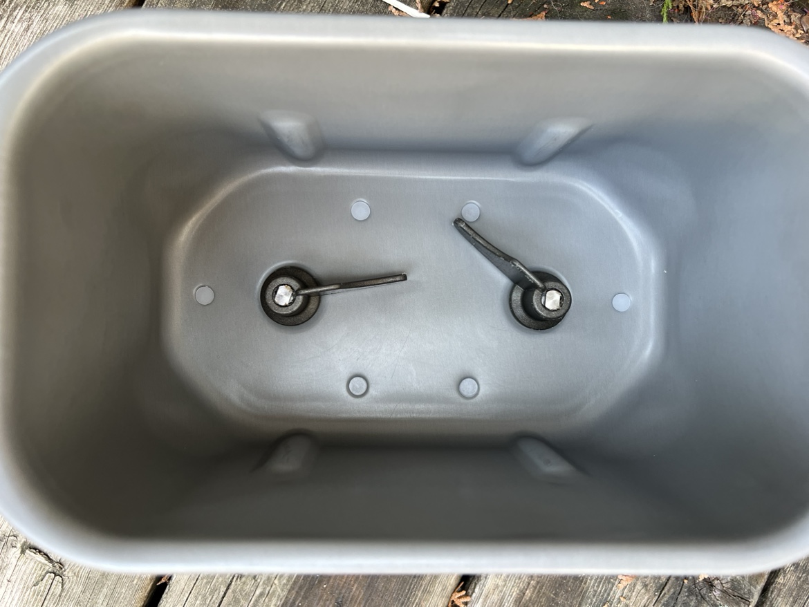 Zojirushi Home Bakery Supreme 2-Pound-Loaf Breadmaker image indicator(3)