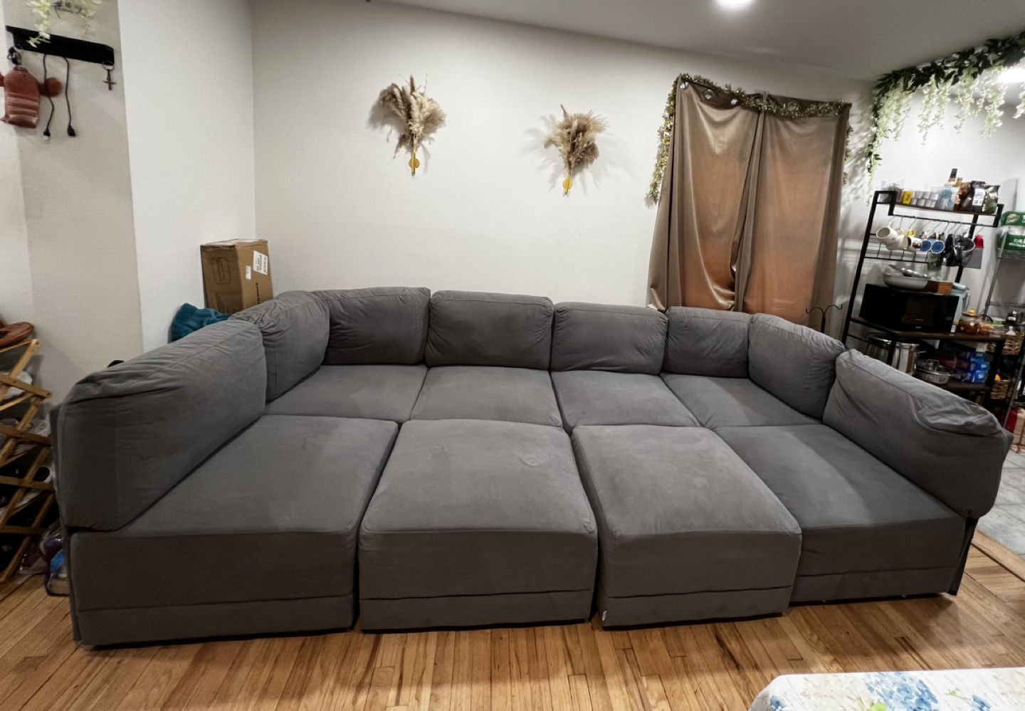 8 cushion plush couch