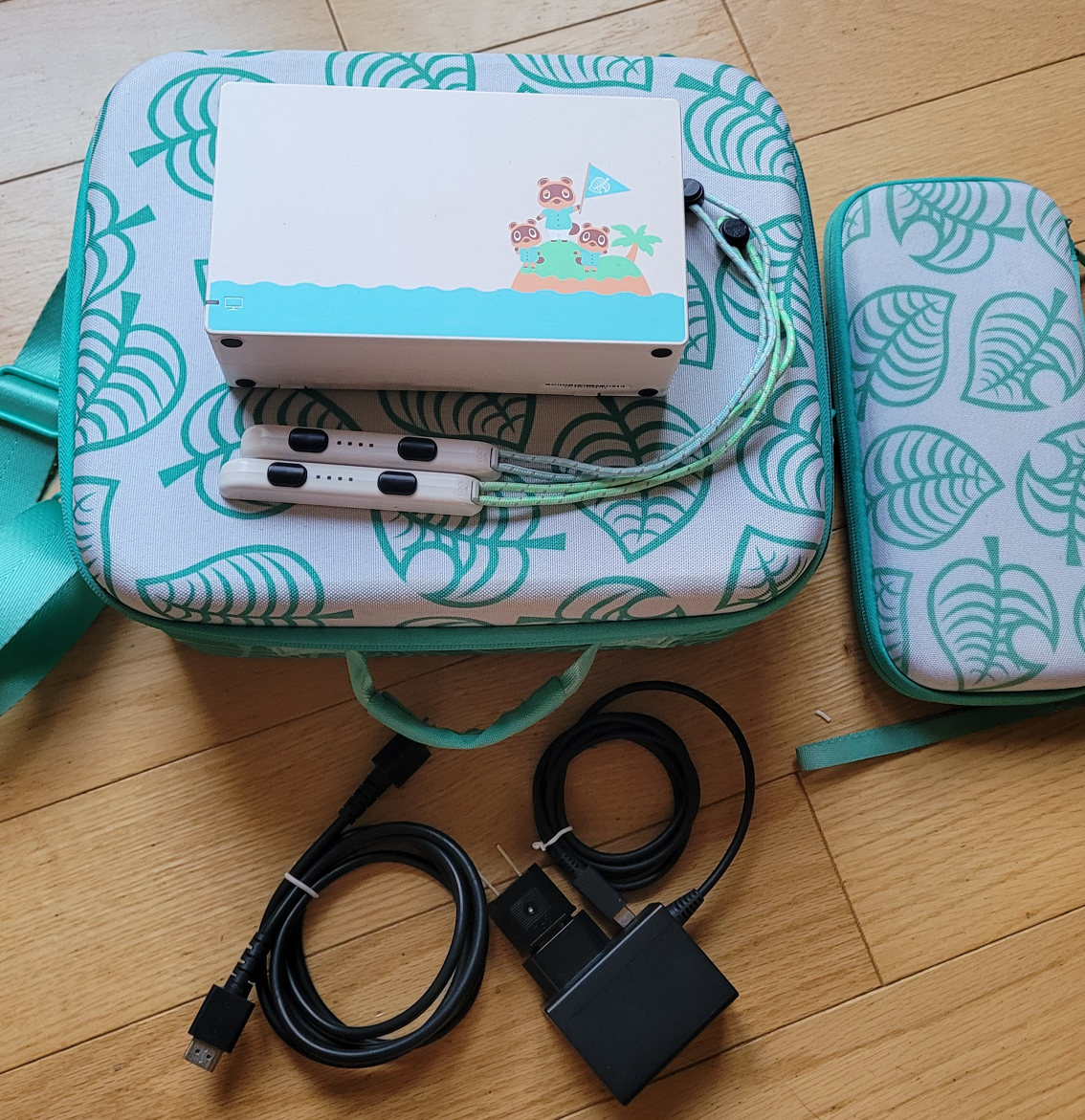 Nintendo docking station set (Animal crossing)