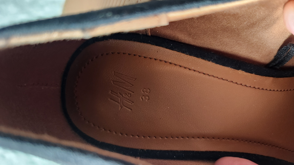 Size 7 shoes #freecycle image indicator(4)