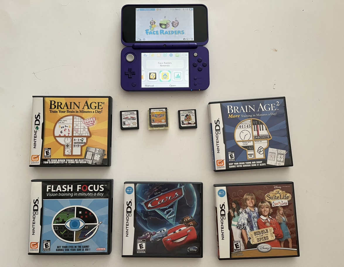 🎮 Nintendo 2DS XL with Games Bundle 🎮 - photo 2