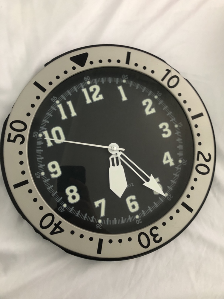 Clock🥕 thumbnail
