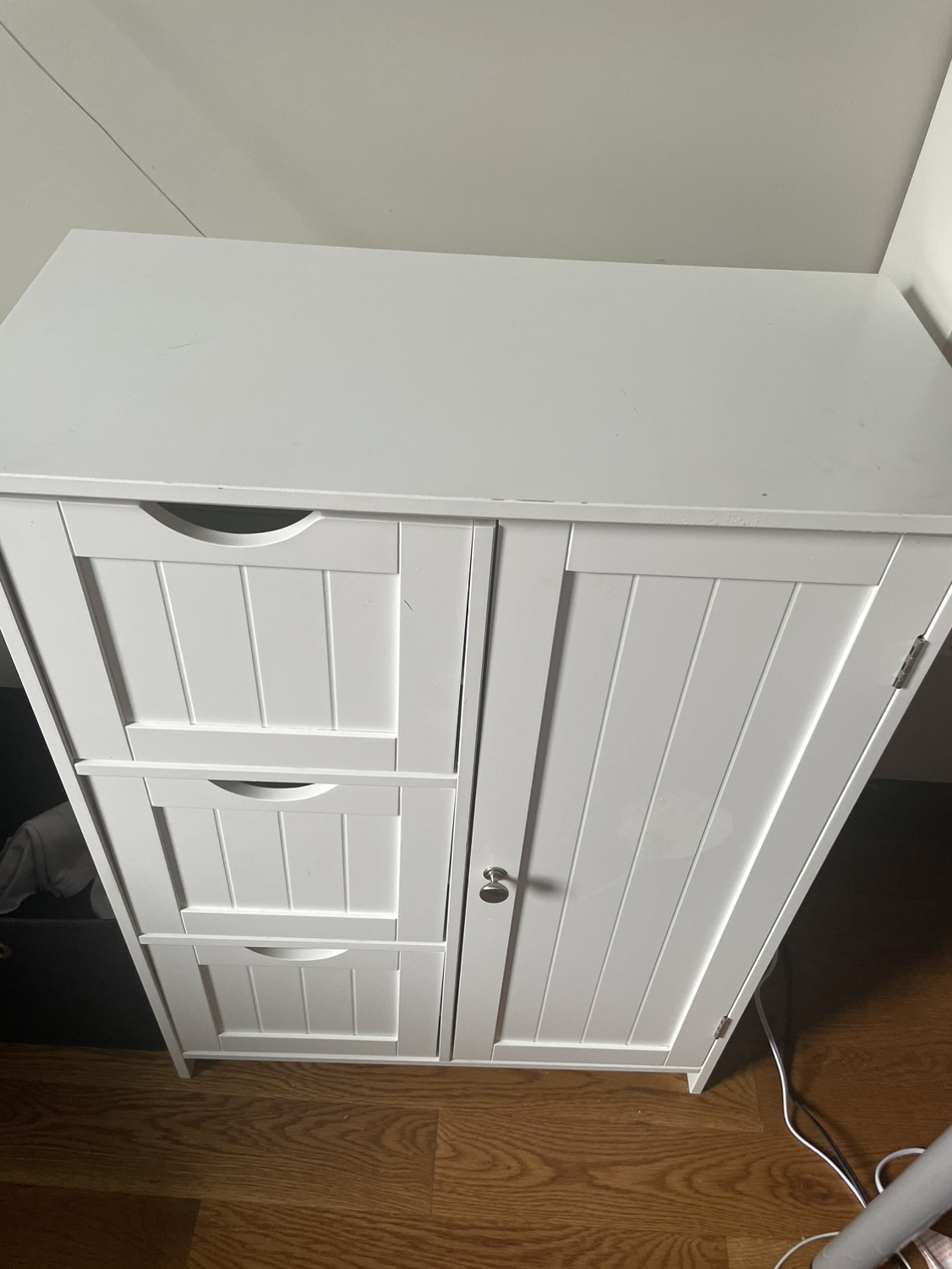 White storage unit - photo 5