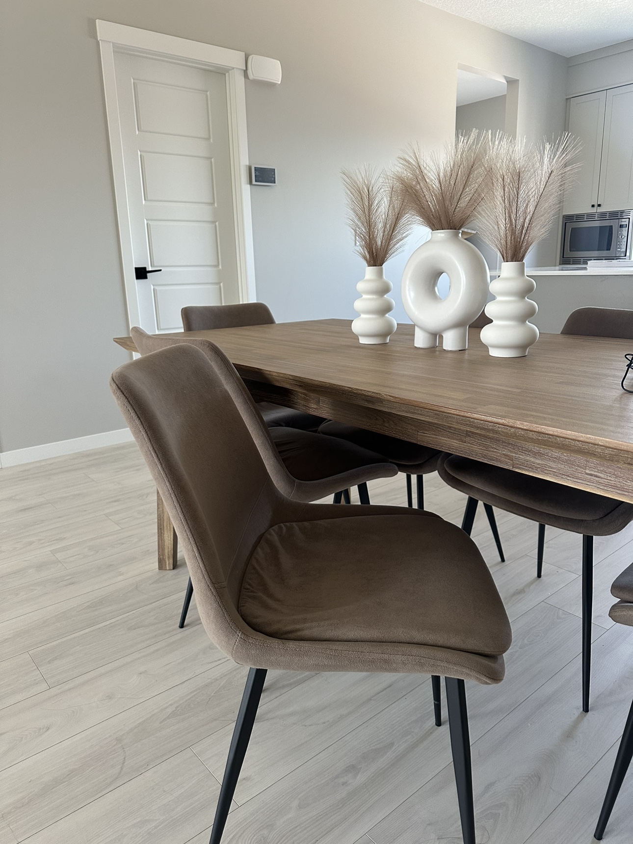 Dining Table - photo 4