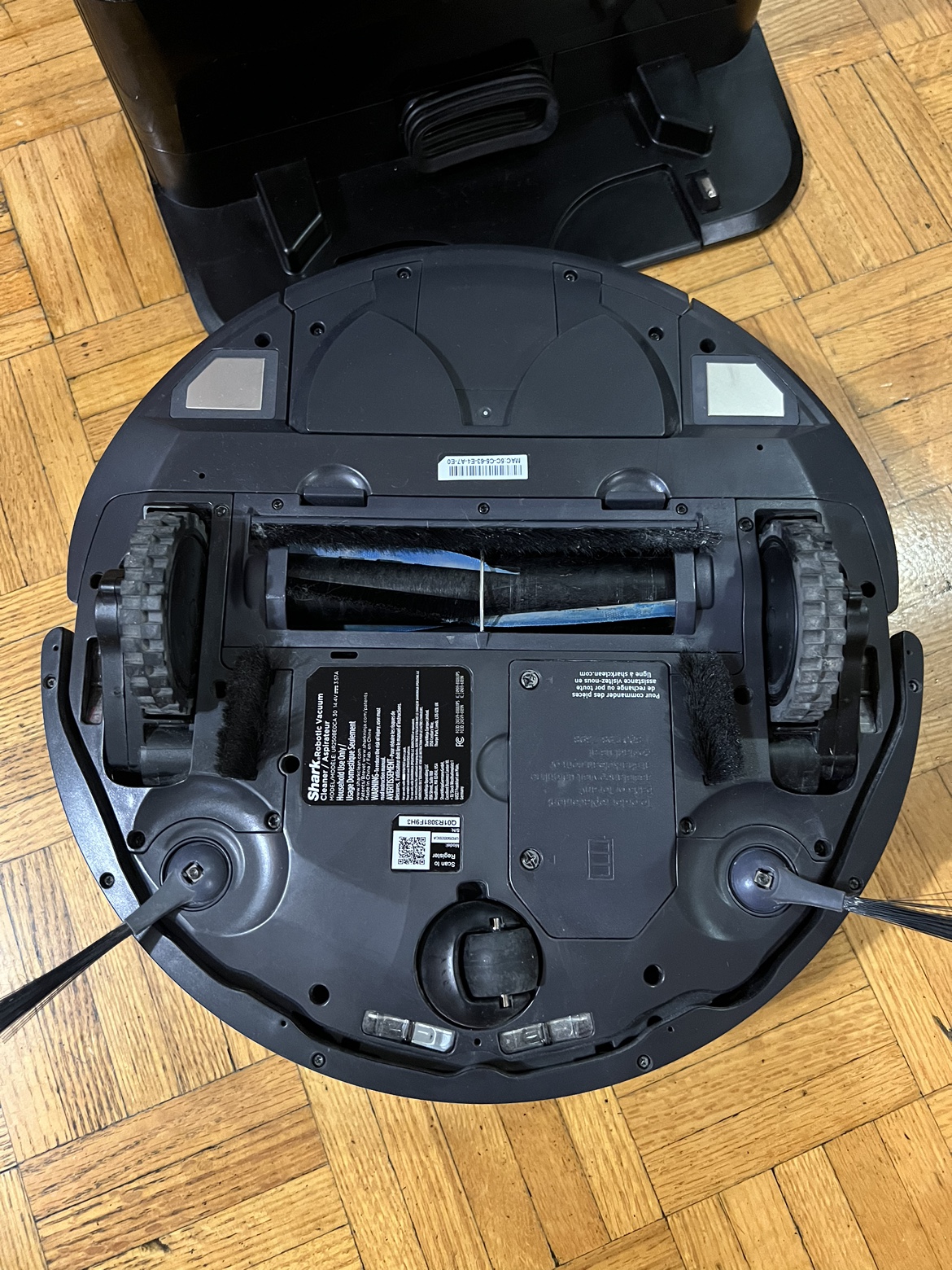 SHARK AI ULTRA ROBOT VACUUM WITH SELF EMPTY BASE - photo 4