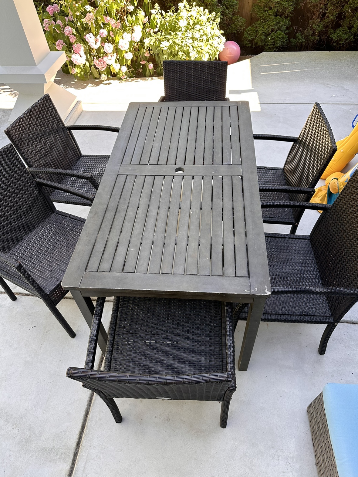 Outdoor patio table with 6 chairs - photo 3