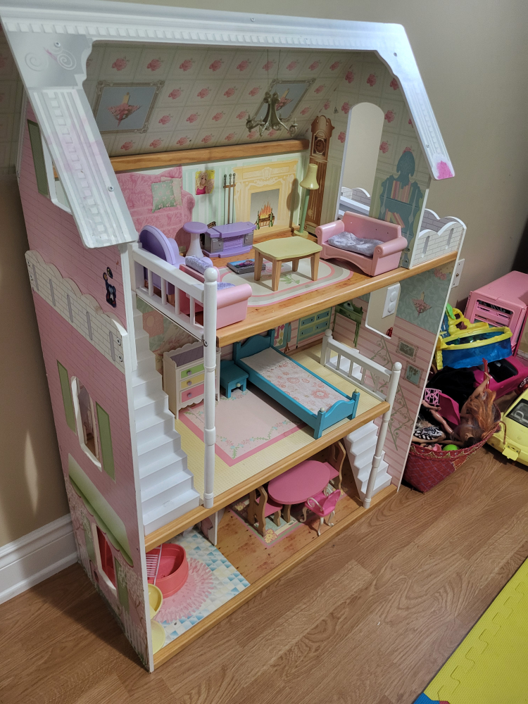 barbie house & pool image indicator(5)