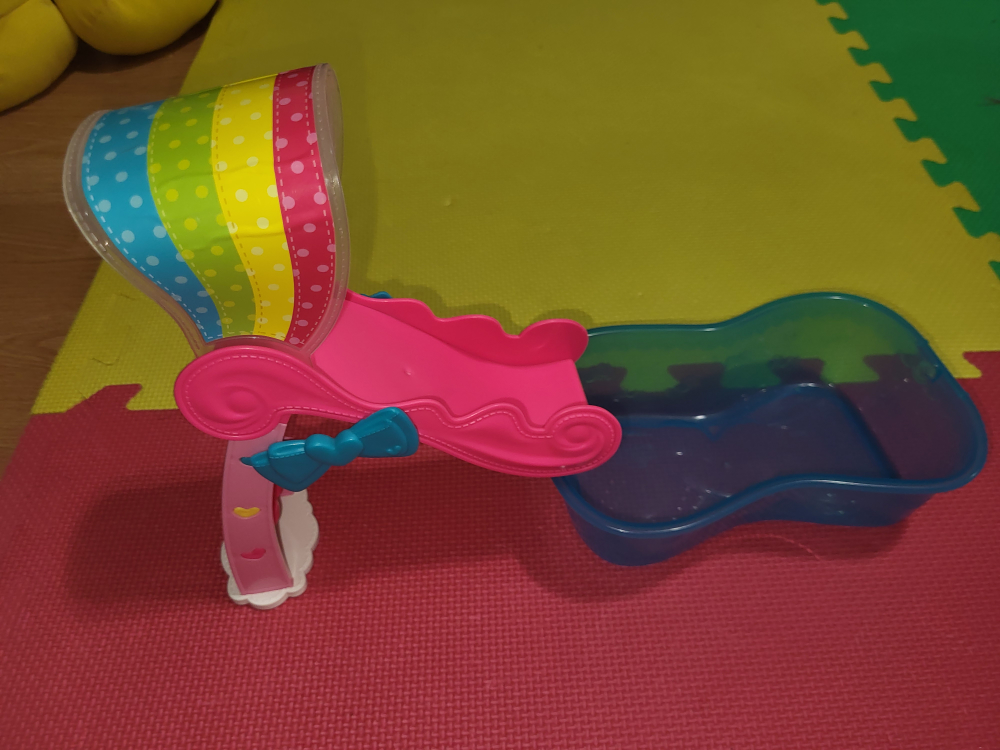 barbie house & pool image indicator(6)