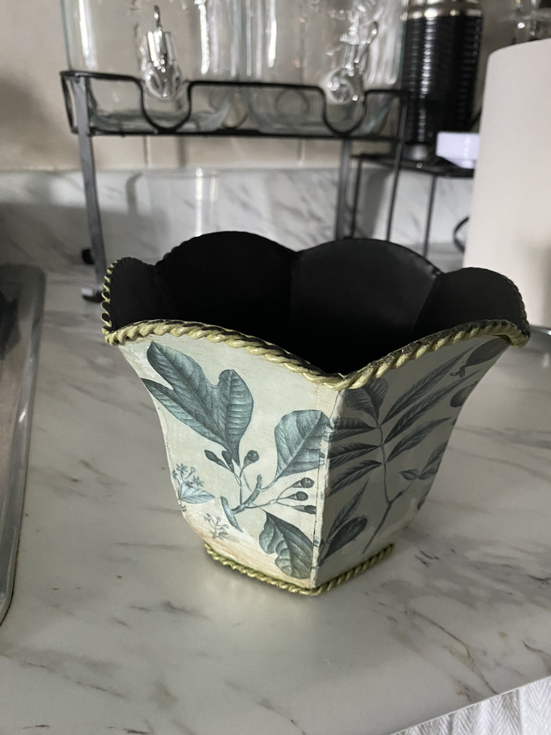 Plant pot image indicator(2)