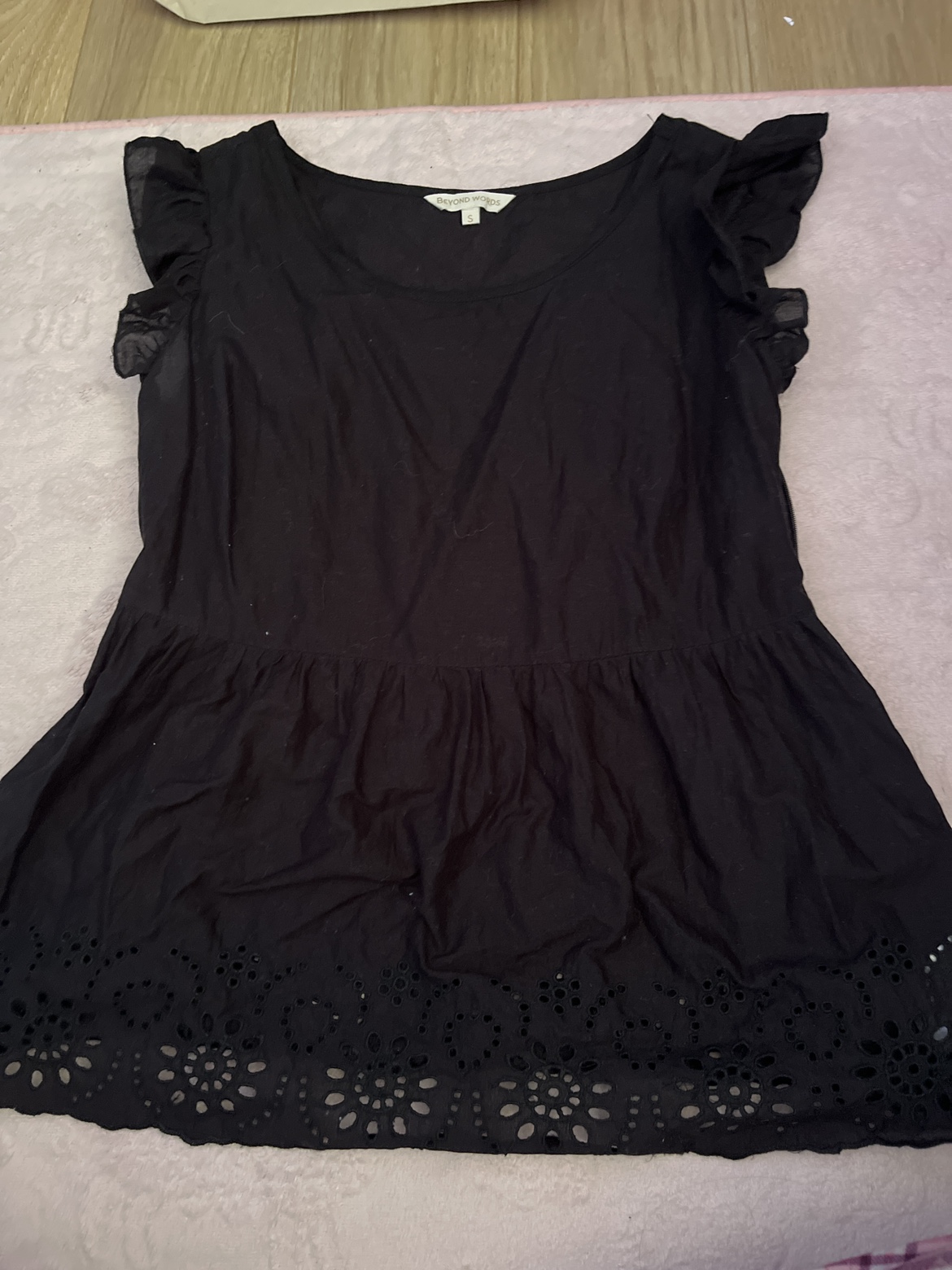 Women’s black babydoll top