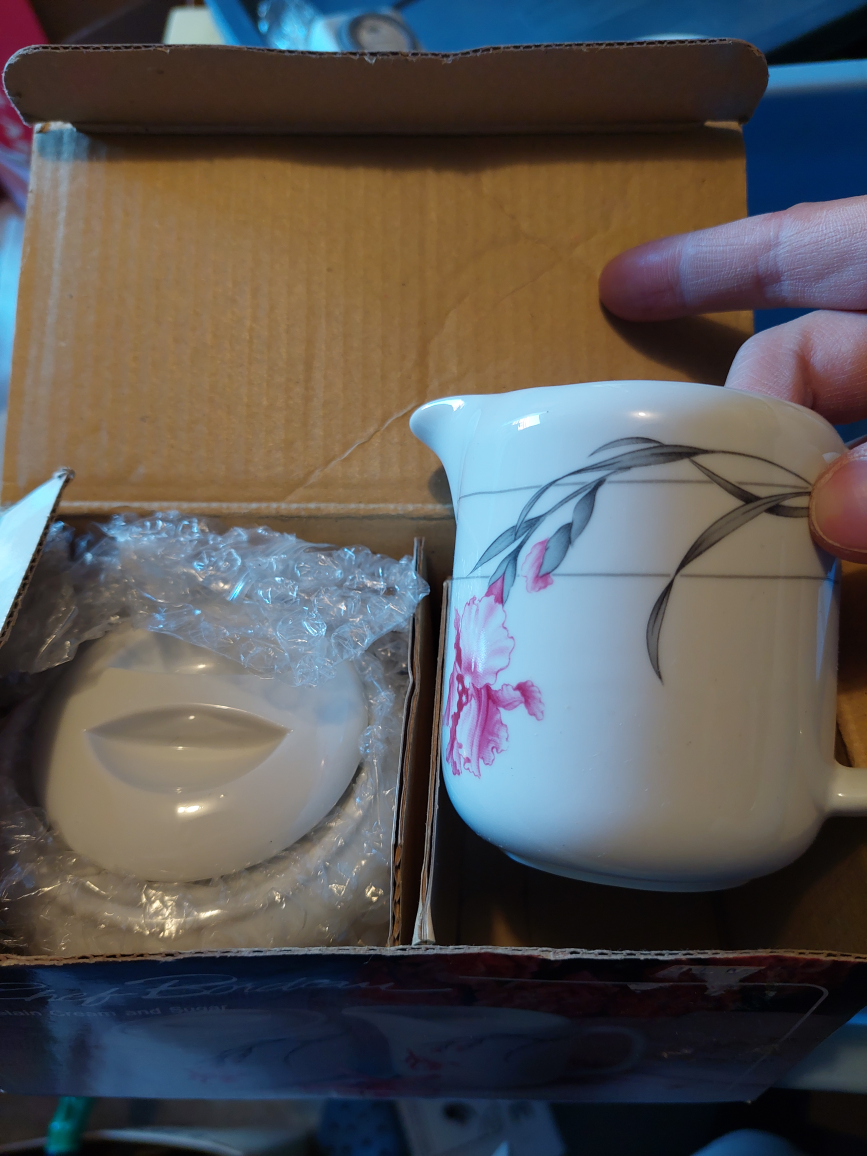 Porcelain Cream & Sugar Pots image indicator(2)