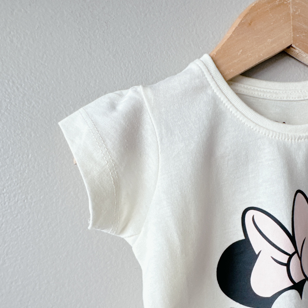 Disney Minnie Mouse baby shirt 3-6m image indicator(3)