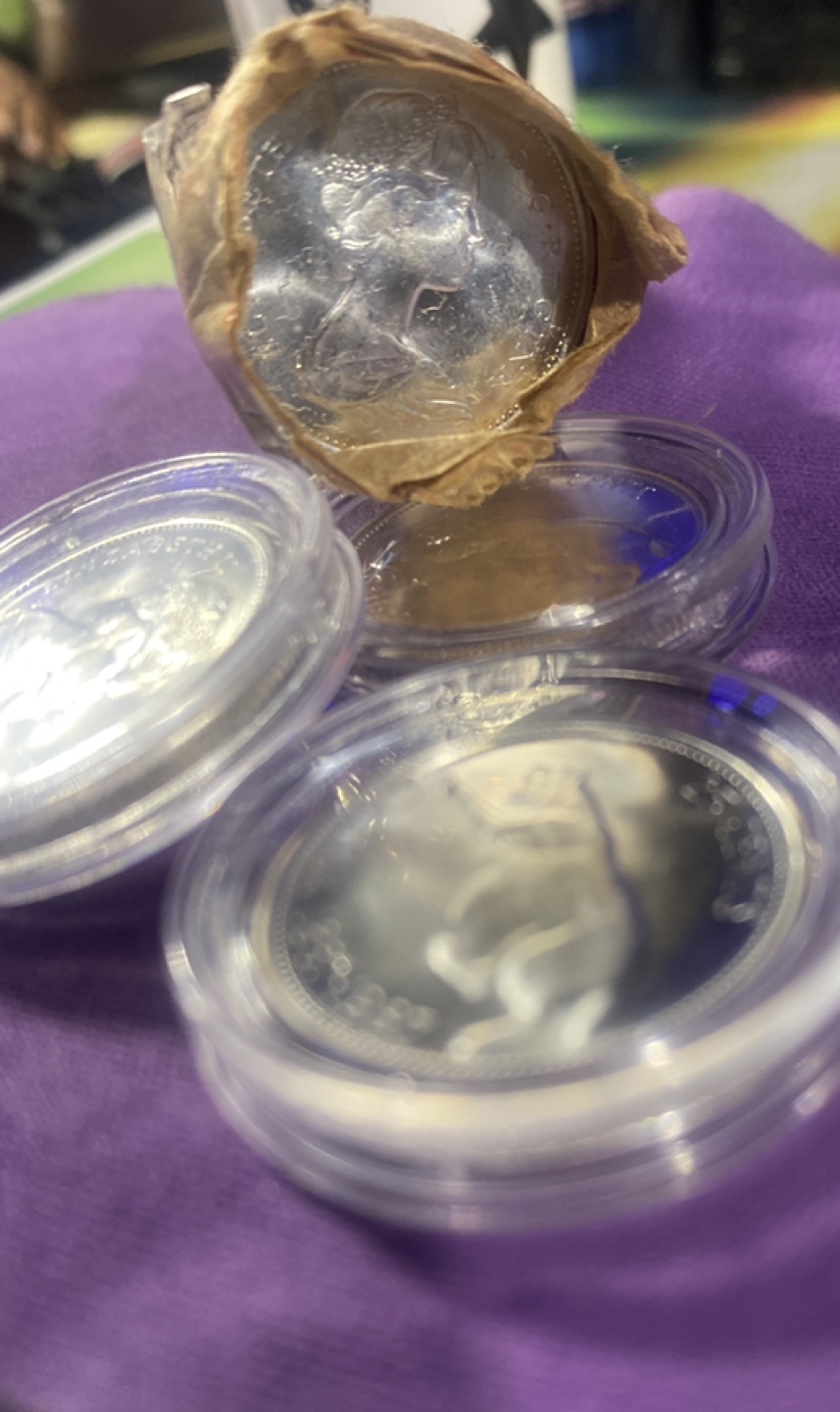 Silver coins image indicator(4)