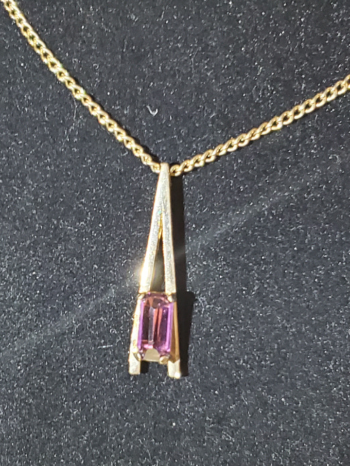 Vtg. Avon Necklace image indicator(5)