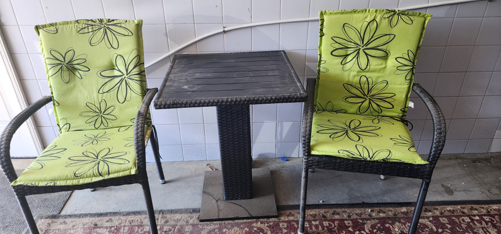 2 chairs and table