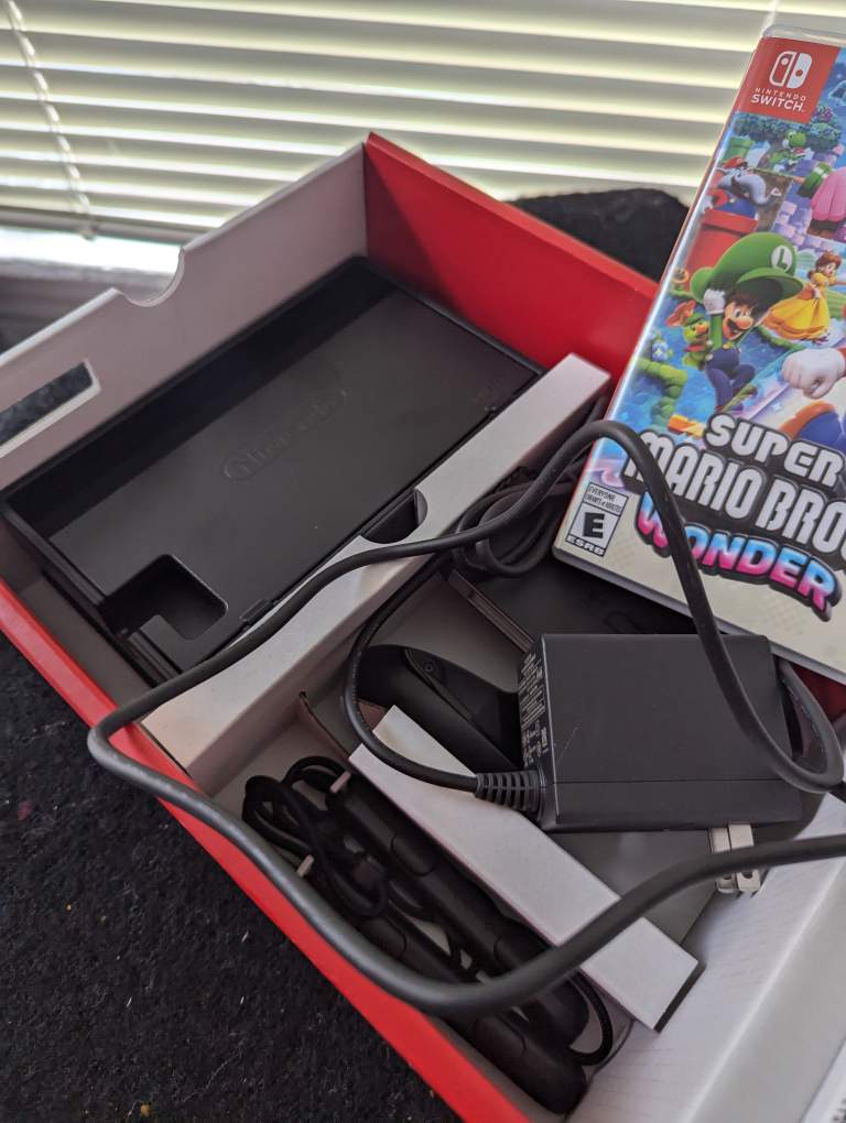 Nintendo Switch - photo 3