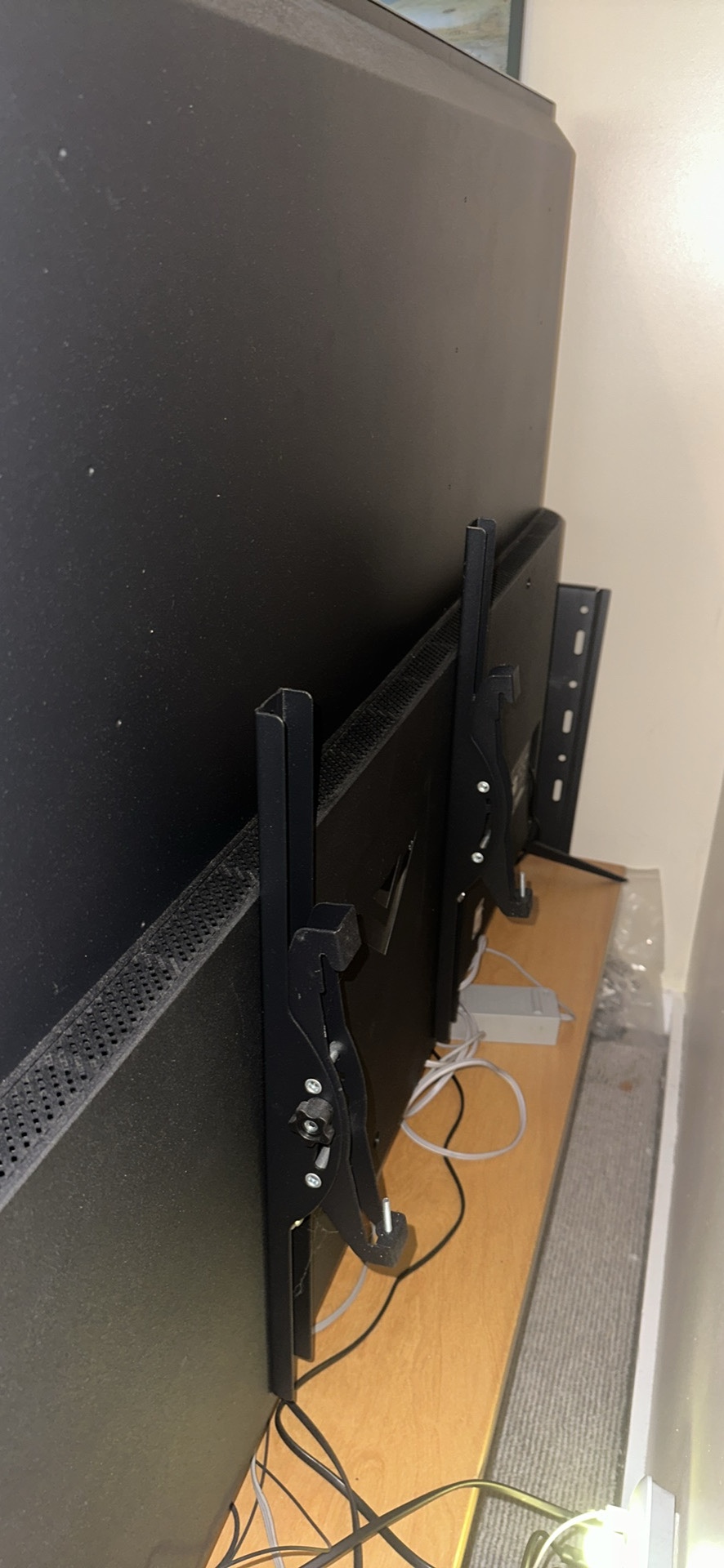 70inch TV - photo 2