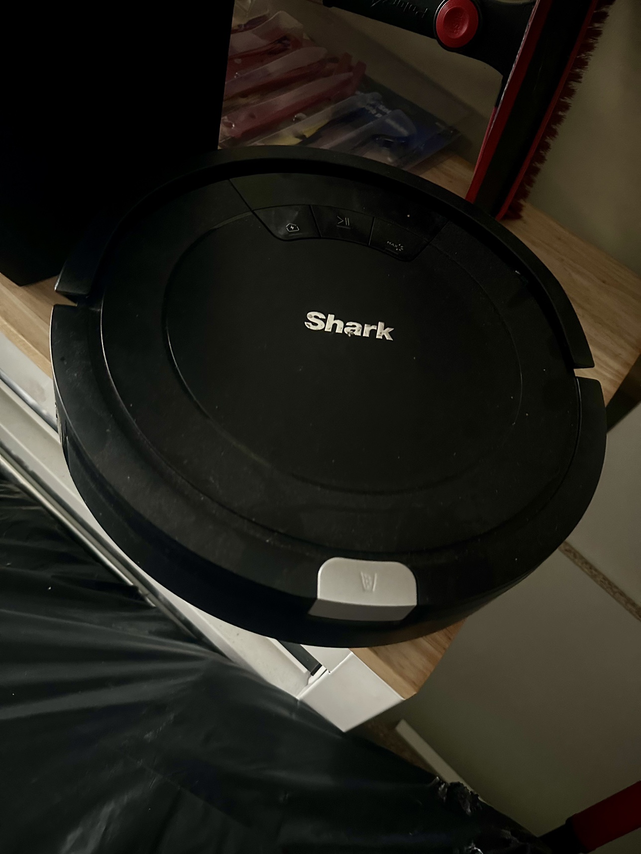 Shark RV754CA ION Robot Vacuum - photo 2