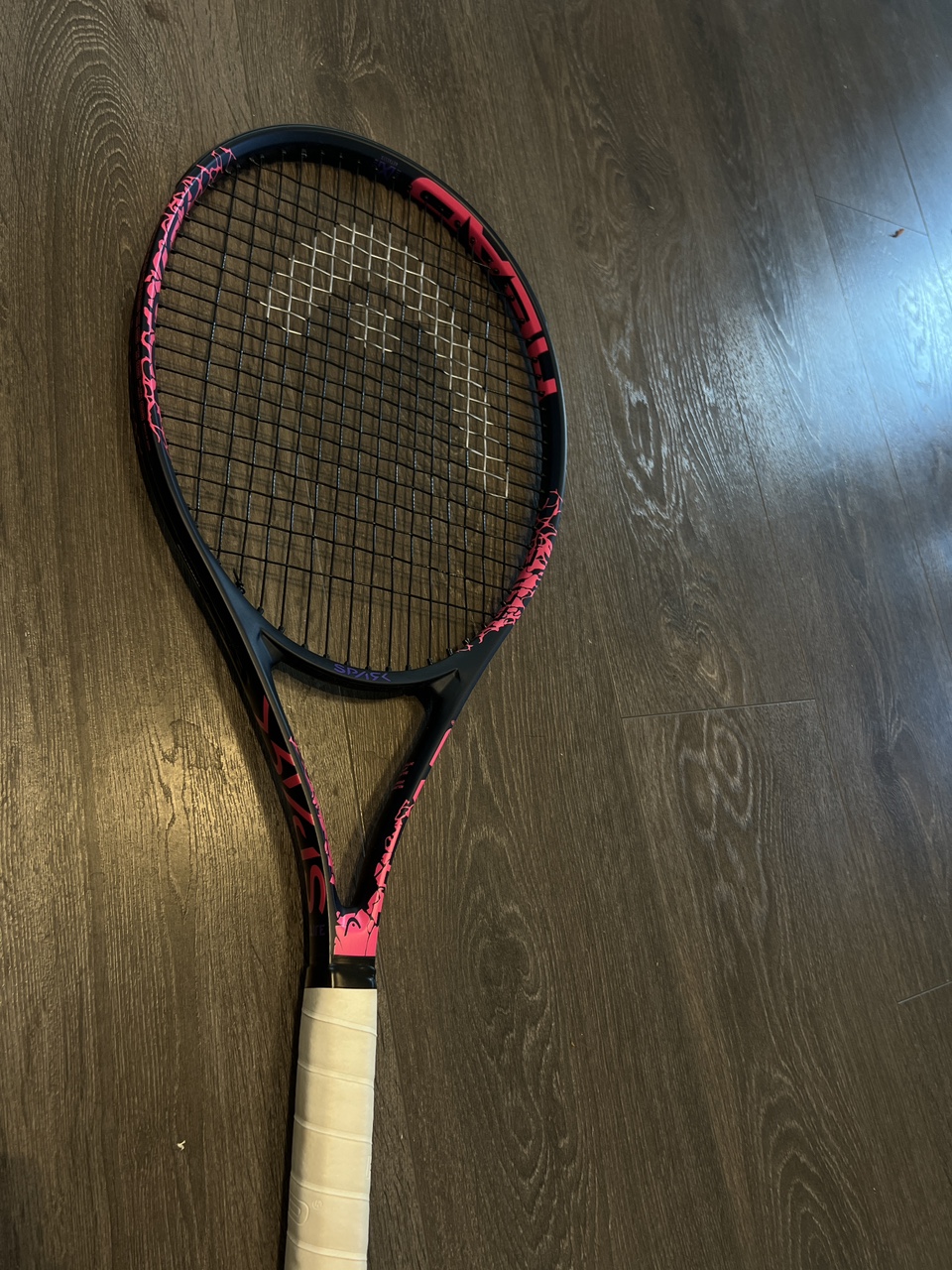 Tennis racket