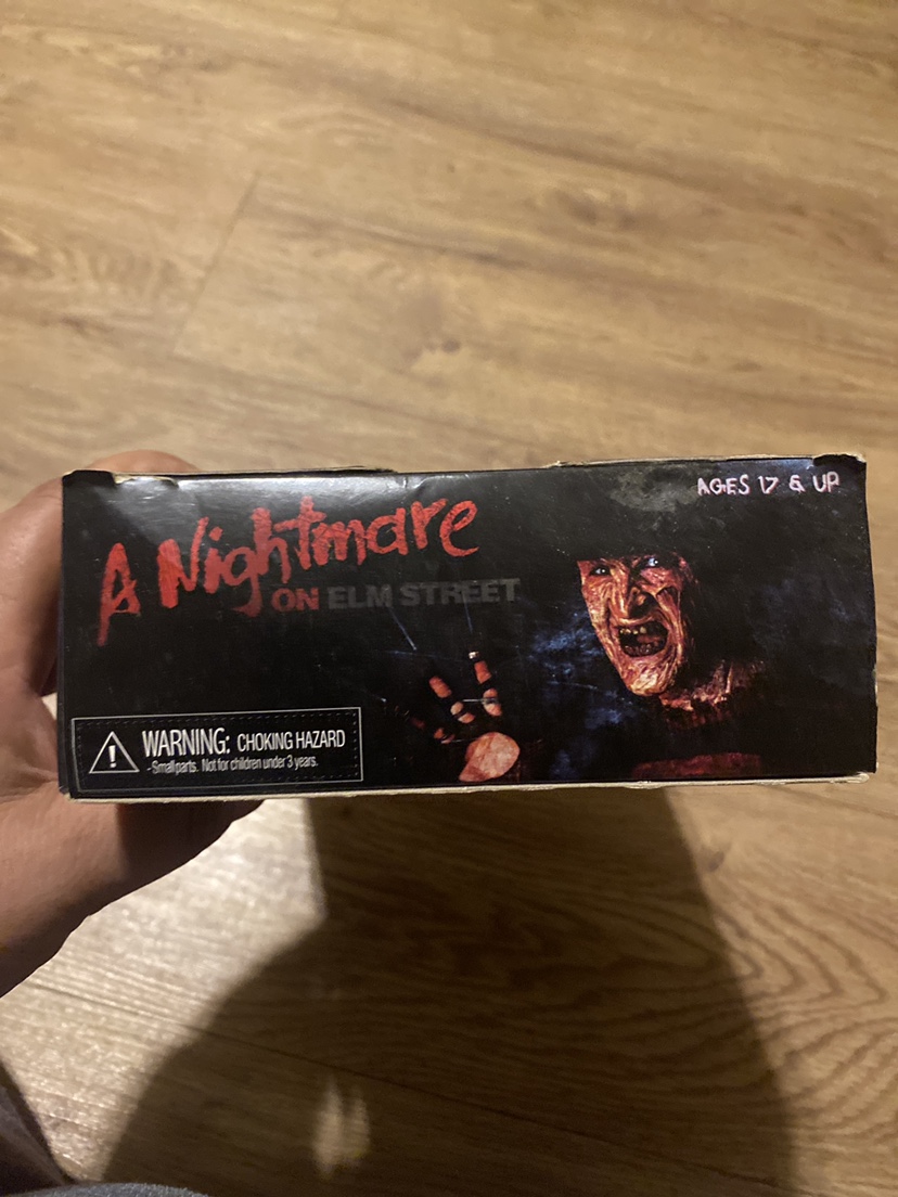 A nightmare Elm Street 8” figurine - photo 5
