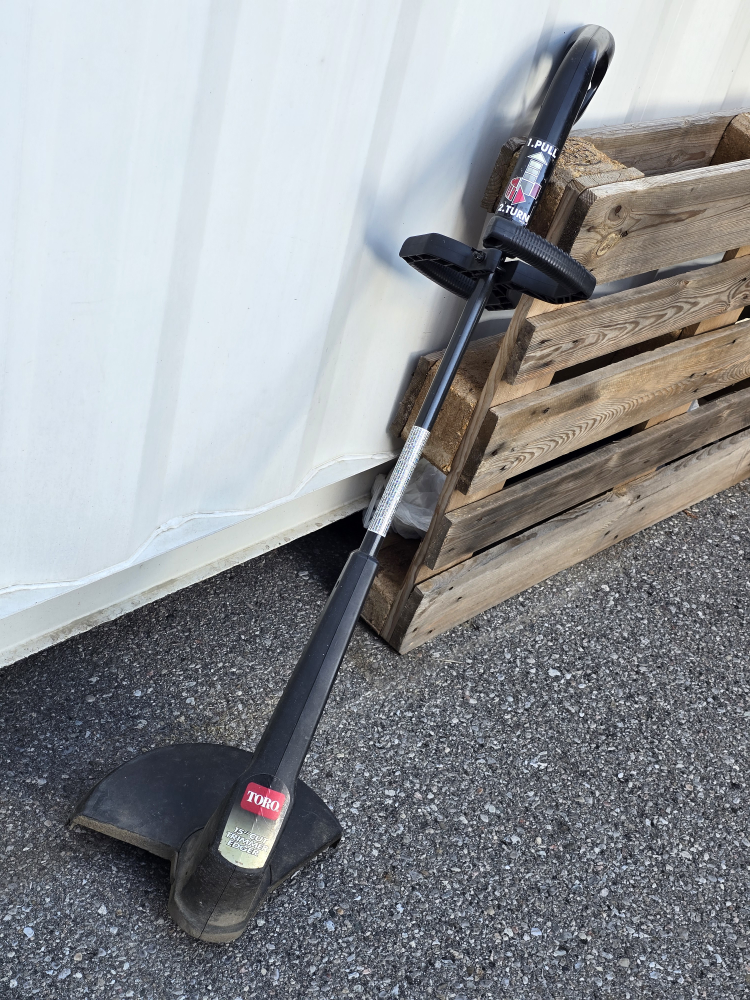 Toro 15" Grass String Trimmer 6 Amp Electric image indicator(2)