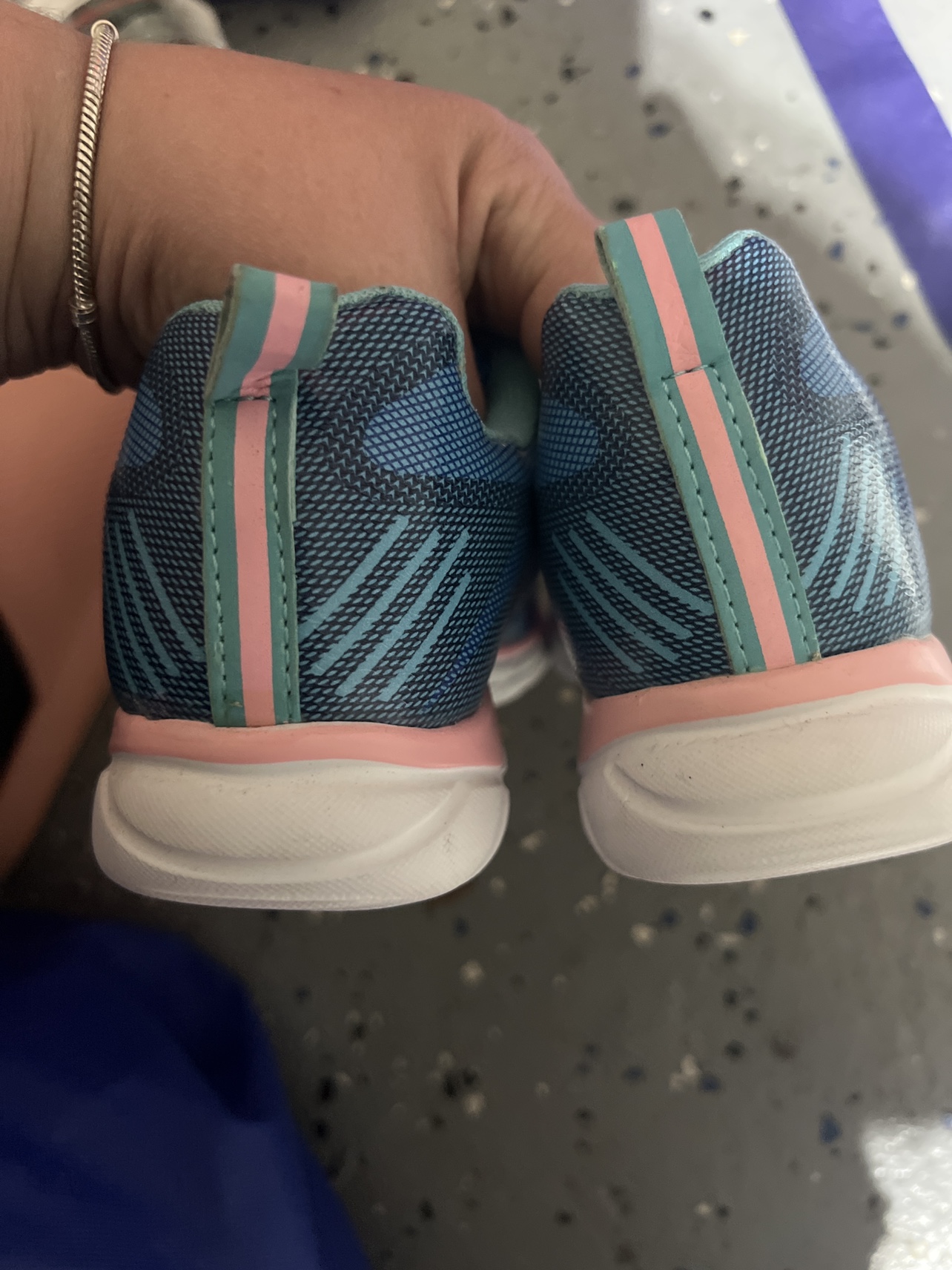Girls brans new shoes - photo 3