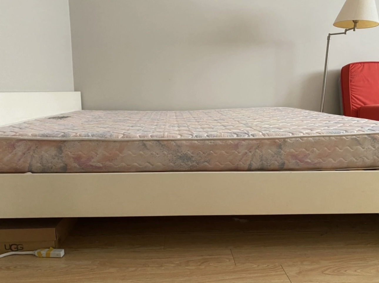 Free Queen Size Matress - photo 2