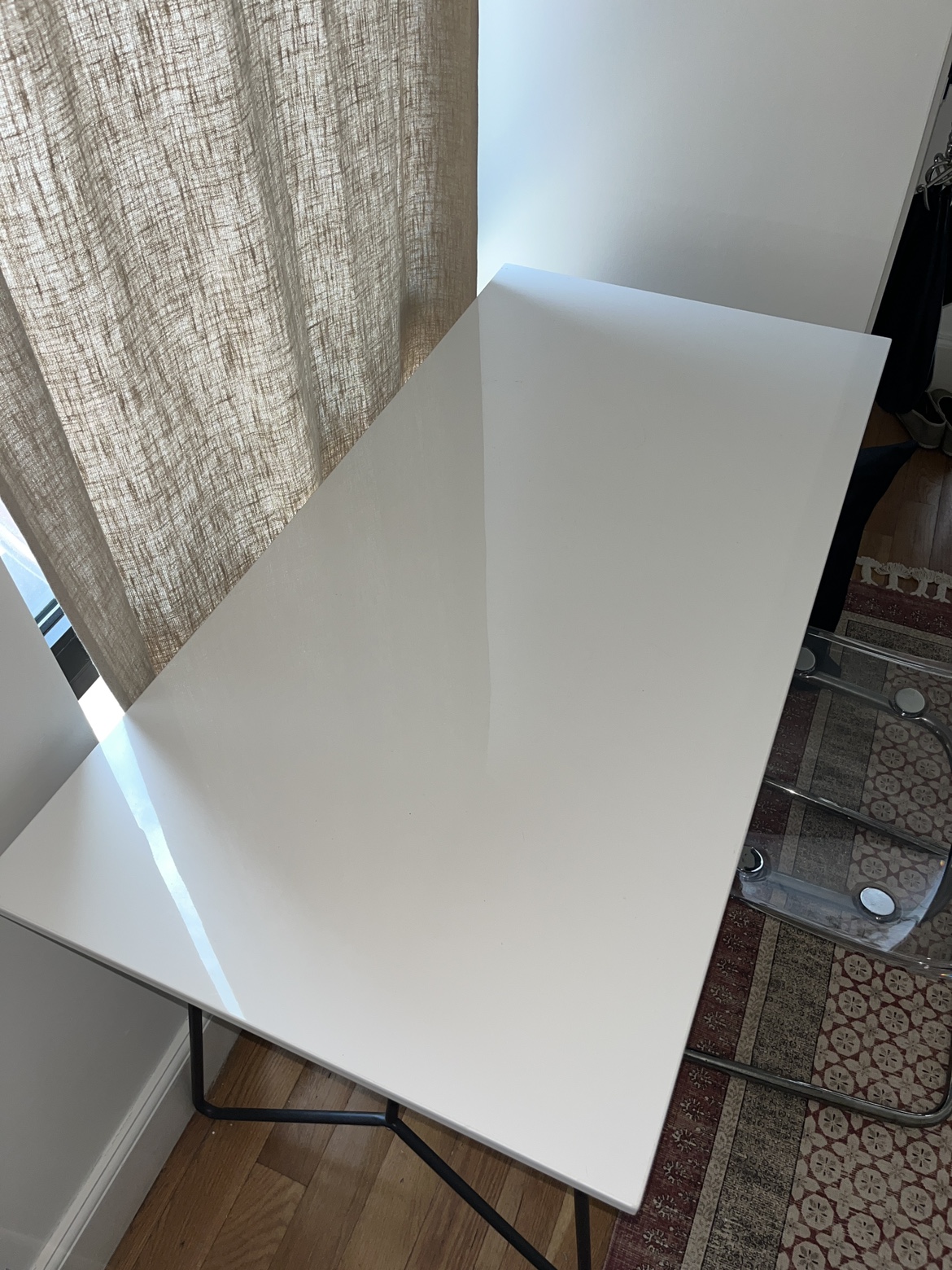 White Desk with Black Legs - photo 2