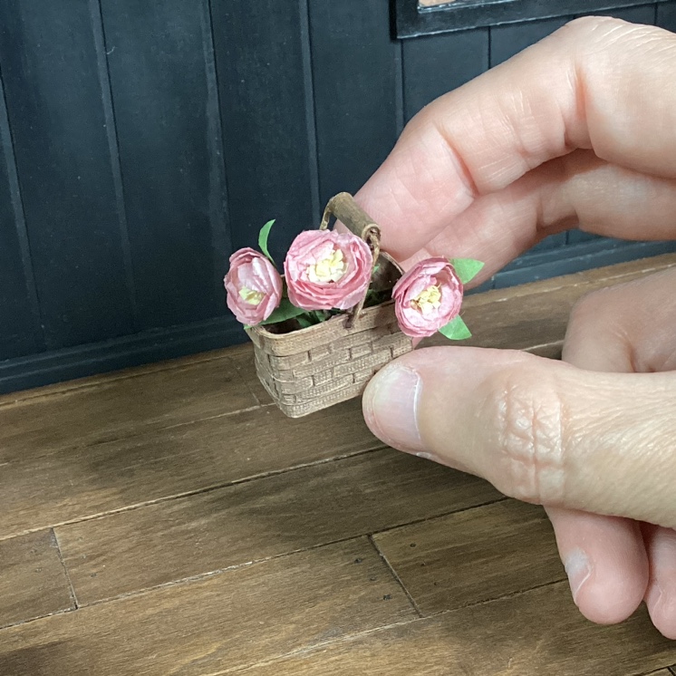 Miniature Peonies 1/12 Scale Dollhouse Decor image indicator(2)