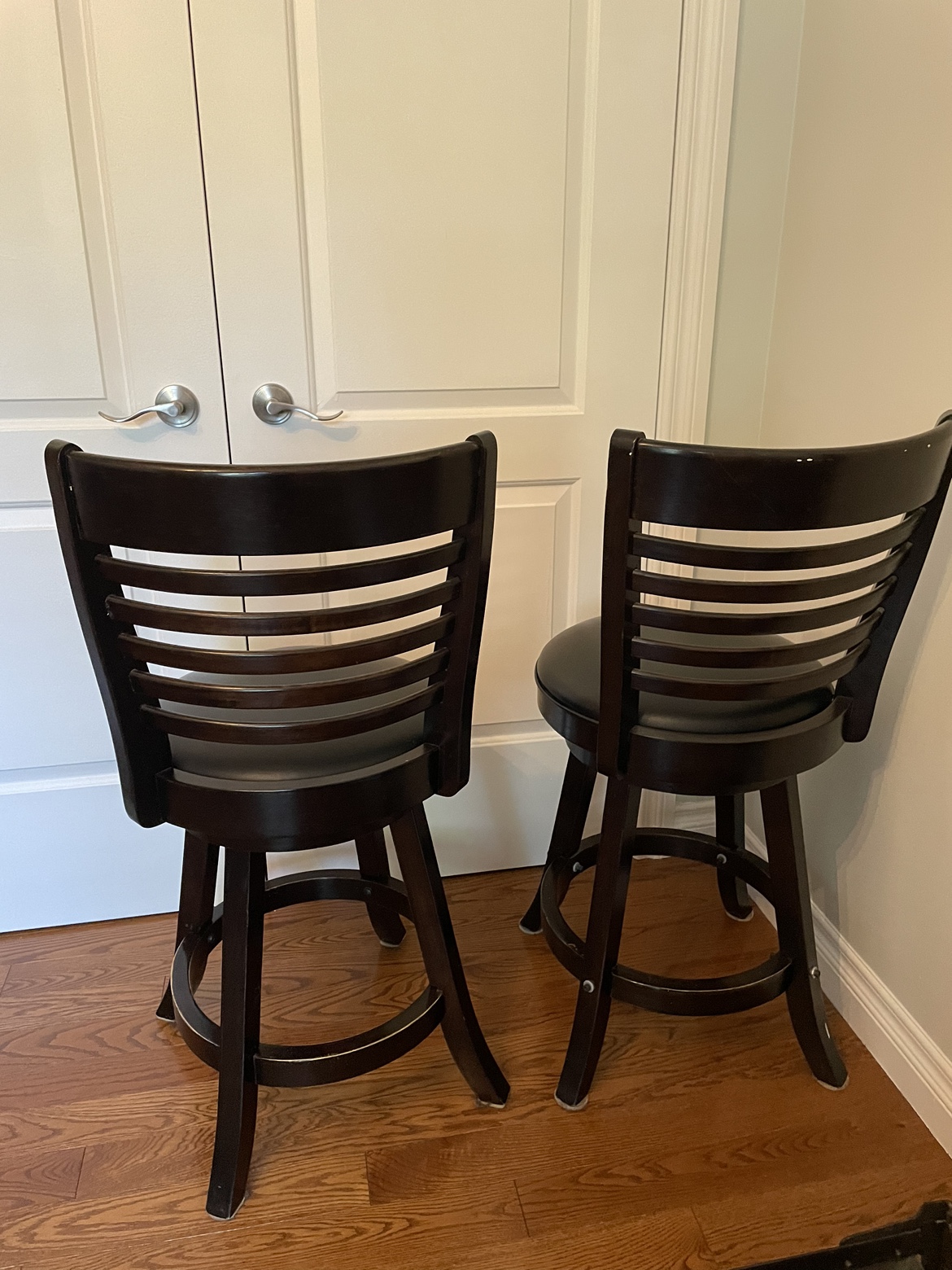 Bar stools - photo 2