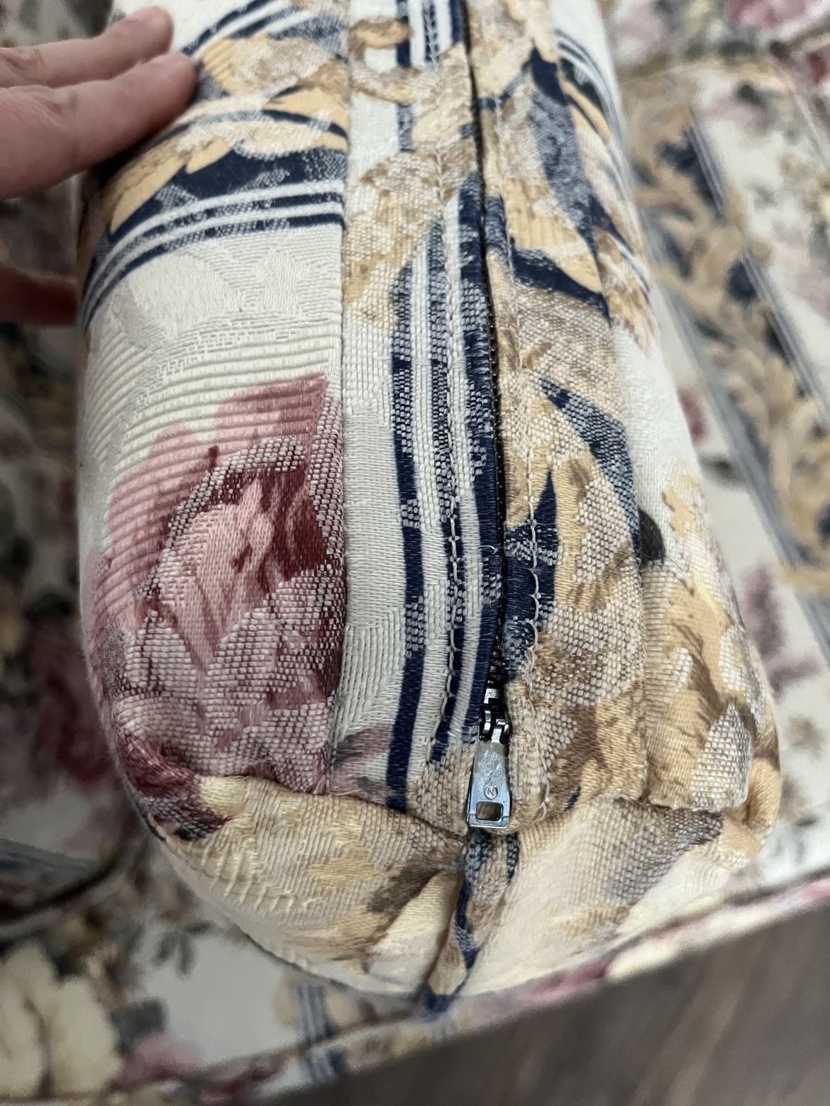 3-Seater Couch/ Sofa image indicator(9)