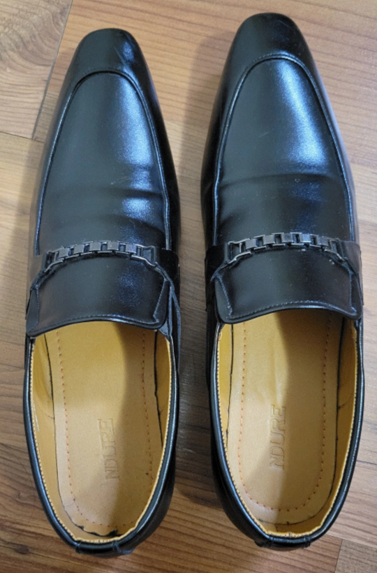 Like New Men's Black Dress Shoes from NDURE image indicator(3)