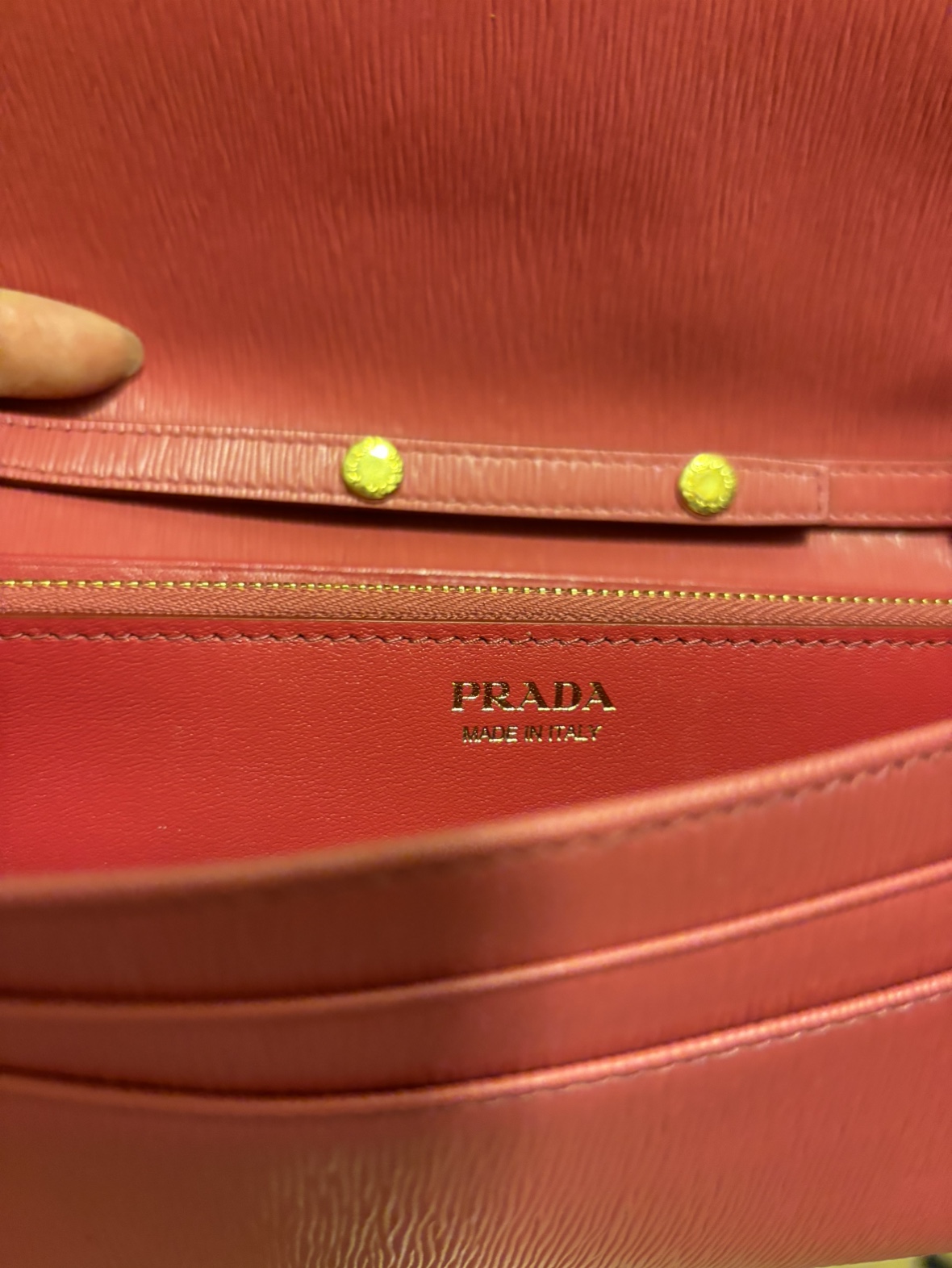 Prada wallet on chain (Authentic) image indicator(4)