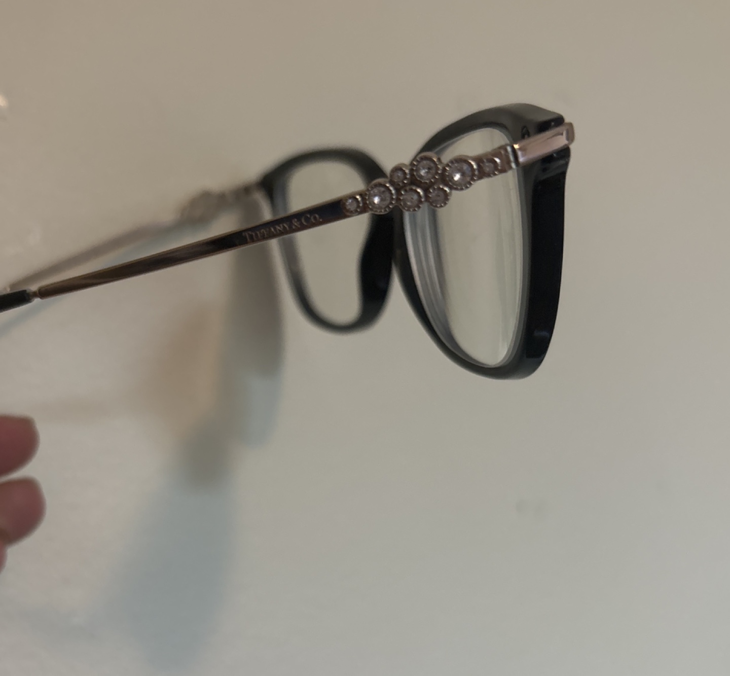 Tiffany & Co frames image indicator(2)